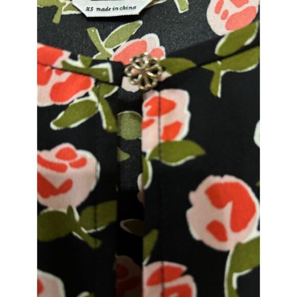 Kate Spade Blouse Short Sleeve Ditsy Roses Flutter Sleeve Top XS Floral Flirty - Picture 5 of 7
